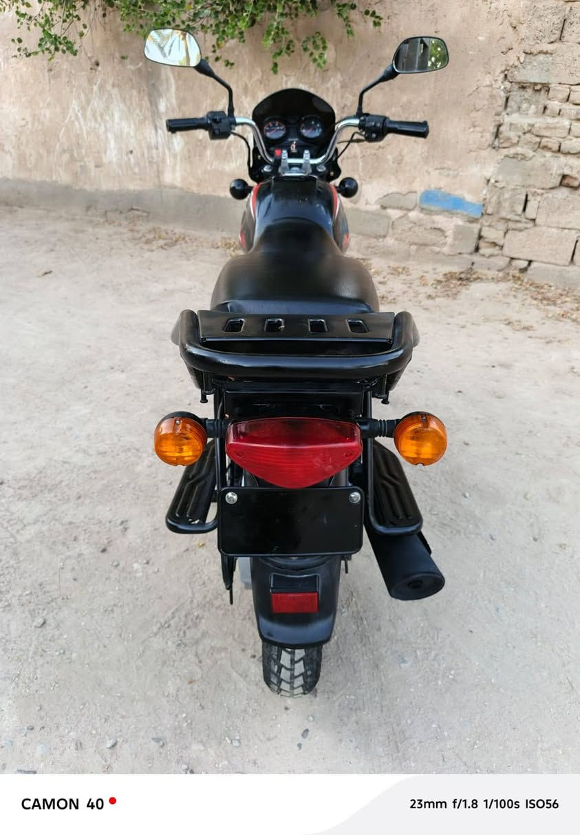 سلام عليكم دراجه بوكسر كلاسك مكفوله اوراق اصولي شرط الترقيم موديل 2021 شهر 12 /*********** مكاني بغداد زعفرانيه
