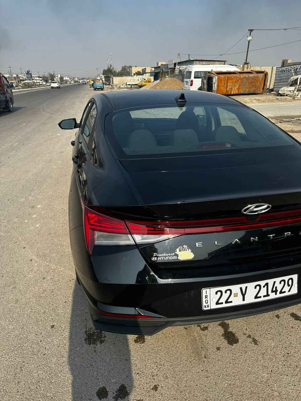 السلام عليكم
النترا 2023 هايبرد 
وارد امريكي 
مرقم اربيل بأسمي 
الضرر كما موضح بل صور بارد بل جاملغ فقط 
بصمه 
تشغيل عن بعد 
رادارات امامي + خلفي 
سايد بريك كهربائي 
بعد مواصفات معروفة 
السعر 153 
العنوان بغداد 
رقم الهاتف ***********
