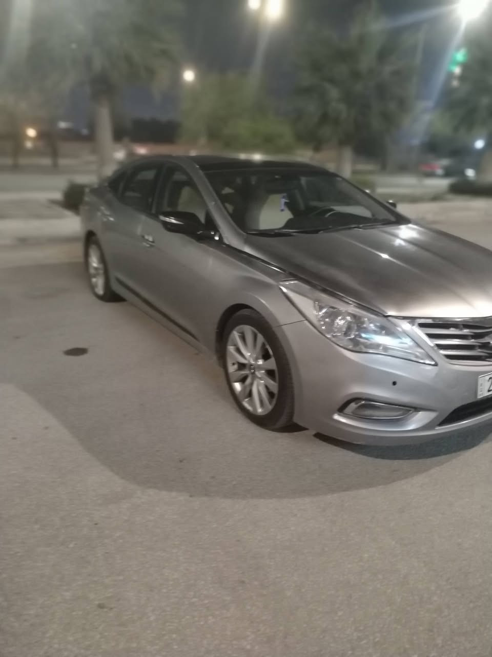 ياالله سلام عليكم سياره نوع هونداي  ازيرا موديل 2012خليجي فول مواصفات واحد عل واحد بصمه بنراما شاشه كامره حساسات تحكم ستيرن جهتين خمسه ويل كب 6سلندر 2قطع تبريد سستم سماعات كشاف زنون كفاله كير مكينه حداديه تخم تاير تبريد تدفىه تبريد ثلج شاير بل مري مري شفط كشنات كهرباىي جلد مكفوله من الحادث والضرب والتبديل والفتح والصبغ سياره جاهزه خير من الله العنوان كربلاء السعر 112وبيه مجال حك الجيه الهاتف ***********بيع فقط
