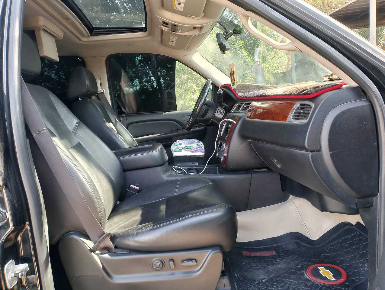 السلام عليكم
للبيع تاهو موديل 12 VIP LTZ
سياره فول للاخير كل مواصفات بيها معروفه بعد مواصفات VIP
تبريد تدفئه شغال 100%
مكينه كير حدداديه كفاله شرط 
سياره جديده خلاص بل خير ع ياخذها و يرقمها
بيها كصه قماره فقط و مشتغلينها درجه اولى ما تنعرف خلاص و باقي مكفوله من شخط سياره بعد احلا من صور
سعر ( 88$) 
للاستفسار. . ***********  . بي واتساب
