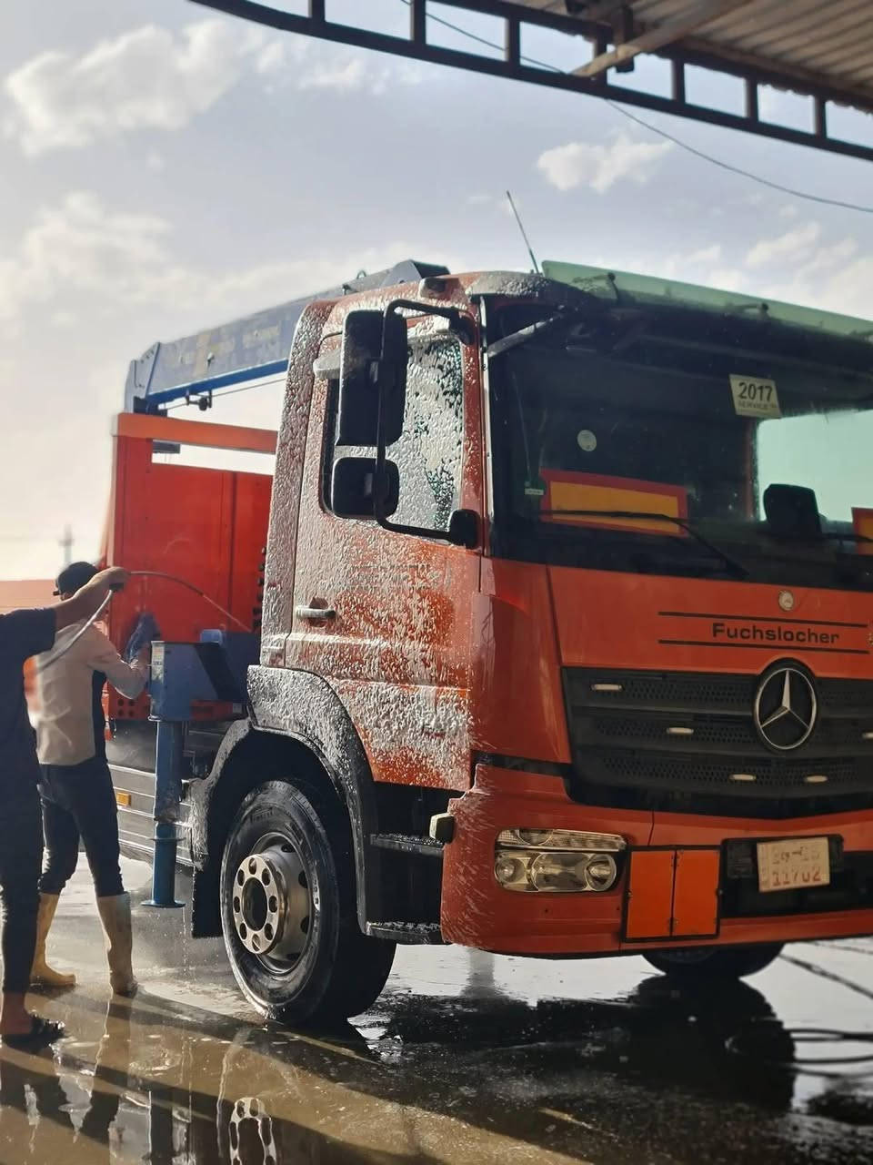 السلام عليكم 
***********/////***********واتساب
🧡مارسيدس اتيكو وحش كرين🧡
موديل. ٢٠١٧
حجم. ١٥٢٤
كلم. ٢٢٥.٠٠٠ الف ماشي
طول. ٧.٢٥ روبع
مواصفات  فول
قماره ربع
رادار امامي
كاميرا   امامي  خلفي
تبريد 
تحديد. سورعة
٢ طلقه هاف
دخول جديد
سيارة بدون صبغ بدون نقص
سيارة. مكفولة كفالة  عام
كريم أف اكس أوربي 
3سلايت 3طن
