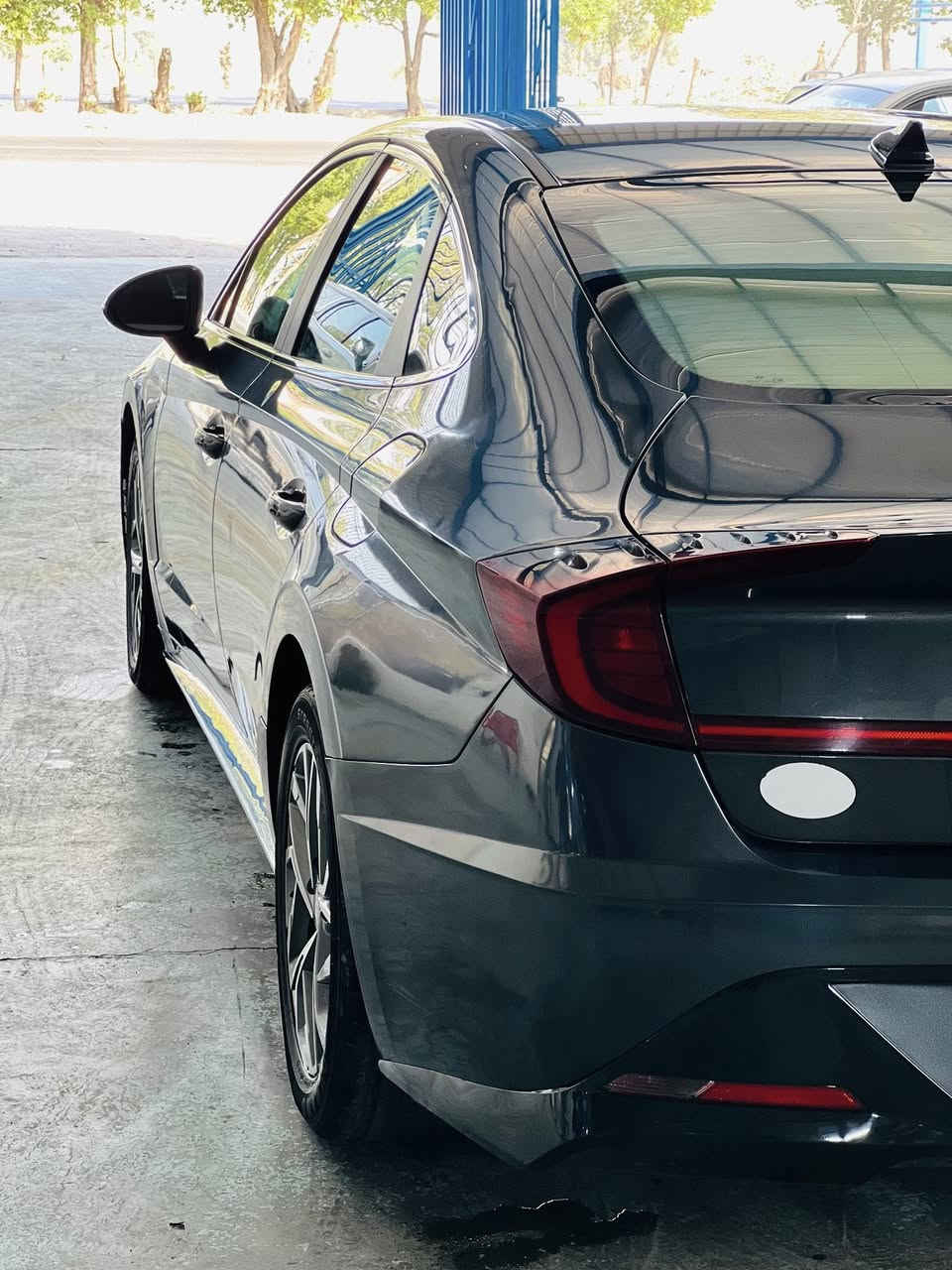 🔹 سوناتا موديل 2022 وارد أمريكي
• حادث بسيط (ربع الجاملغ الخلفي جهة السايق) ✅
 • باقي السيارة كفالة عامة مثل  الوكالة
 • السيارة كلها ليبل واحد يعني 100‎%
🔸 المحرك المرغوب:
 • حجم 2500 تنفّس طبيعي المرغوب 
 • نظام متطور 8 بخاخات (4 بخاخات دوش + 4 بخاخات GDI)
🔸 مواصفات السيارة :
 • بصمة تشغيل + تشغيل عن بعد
‏ • Auto Hold
‏ • Drive Mode (4 وضعيات قيادة)
 • قيادة آلية + تحديد المسار
 • تبريد شاشه منفصل + تبريد ثلج ❄️
 • رادار أمامي وخلفي وجانبي
 • توقف ذاتي عند الخطر 🚨
 • فول مواصفات عدا الفتحة
 • تخم تاير جديد
       •كشنات تدفئه 
       •كشنات كهربائية فول تحكم 

📌 السيارة جديدة بمعنى الكلمة، حتى ماء الراديتر بعده مال الشركة 💧
📌 رقم أربيل دولي بأسمي وتحويل مباشر
📌 السيارة ترايك للبصرة ✅
📌 بدون نقص برغي واحد 🔧
🖼️صور الحادث مرفقة بالمنشور 

💎 سعرها فقط 195$ ورقة  – وبيه مجال!
📌 بابل حله 
📞 للتواصل: 
يتوفر واتساب 
***********
