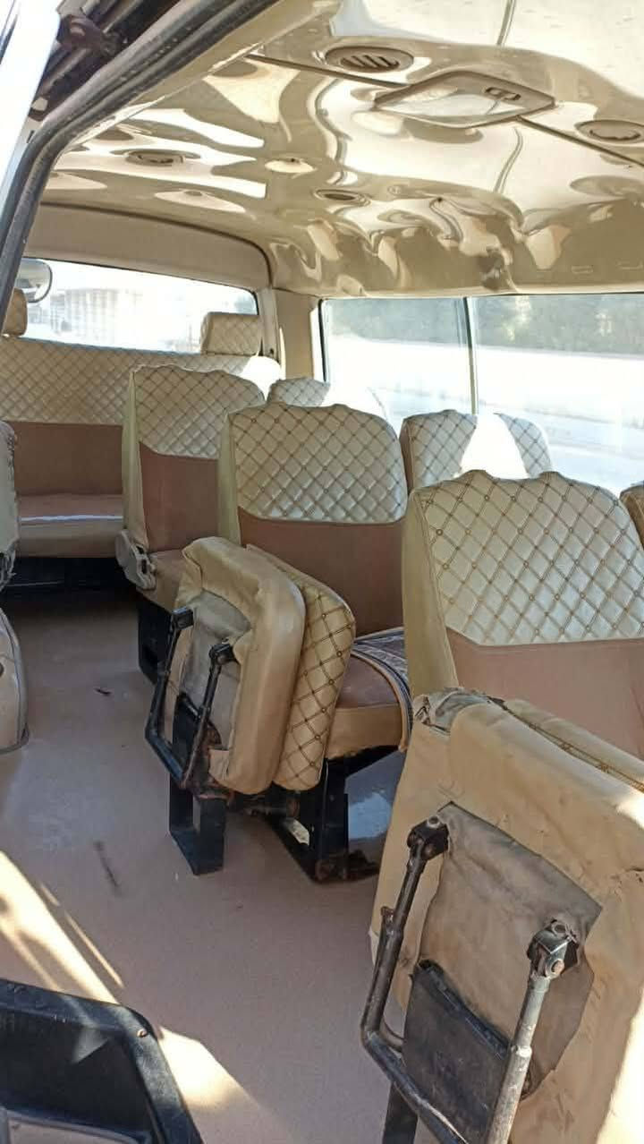 السلام عليكم جنبي H1 للبيع كير مكينه اكسن مكفول كشرهه نضيف داخل نضيف سياره جاهزه كبل لشغل غرامات هيئه مصفره  السعر 80وبيهه مجال  رقم 📱 الهاتف *********** ومراوس بسياره خصوصي هم ترهم
