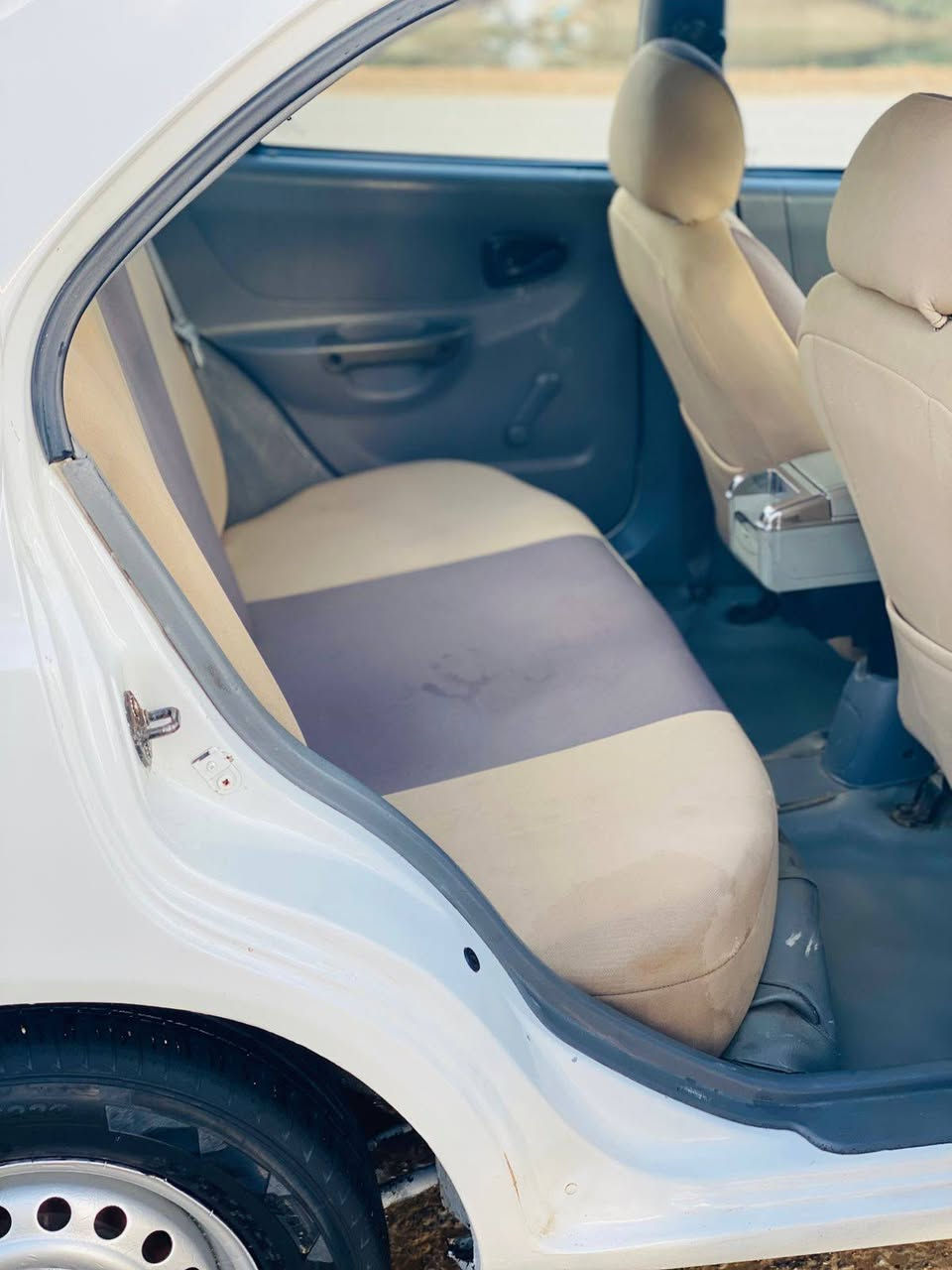 سلام عليكم
النوع/  اكسنت فيرنا
المديل/.  2000 
كير ومحرك /كفاله /1600
شاشه/ حساس بگ
الكشر/ مصبوغ عام
بدون ضربه 
السعر /53 بيها مجال قليل
العنوان /كربلاء 
رقم/ ***********/ اتصال +واتساب

السياره عليها منضومه زنون كامله 
كهربائيات من الجنطه لل دعاميه شغالات
نوزلات /بلكات /عبوه فيت بم / فيوزات / كتفات / حداديه وره وكدام / درايم شفت / دسكات / فلنجات
