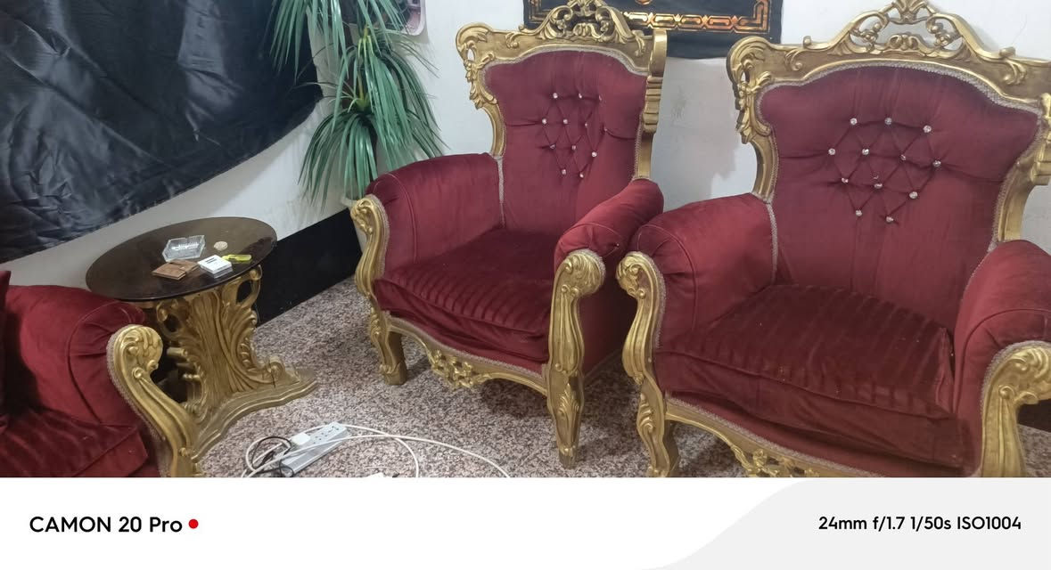 تخم زان قوية كلش منازل ابد هو وطبلت وبردات وجوه حطيط 3 وطبلت وبردات تخم كامل سعر 550الف حي عسكري مخبز مهند شارع 80نجف وتساب ***********
