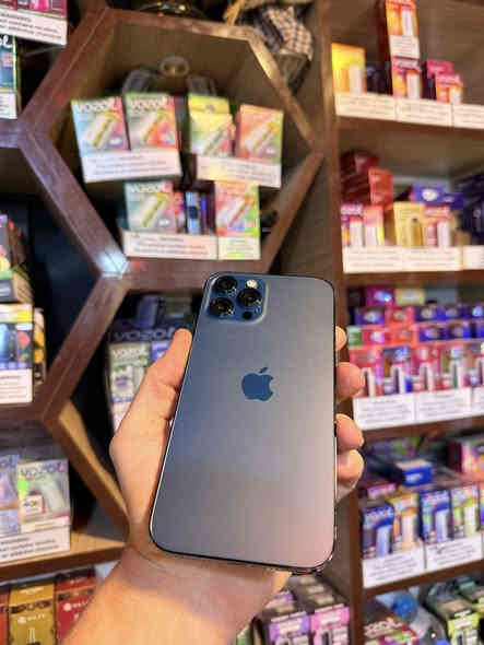 12 برو ماكس ذاكرة 512 بطارية 96 تك سيم ما مفتوح ما يعبر هوا ضد الماي وهذا فديو منزلو بالماي السعر 550 الف بي مجال 
***********
