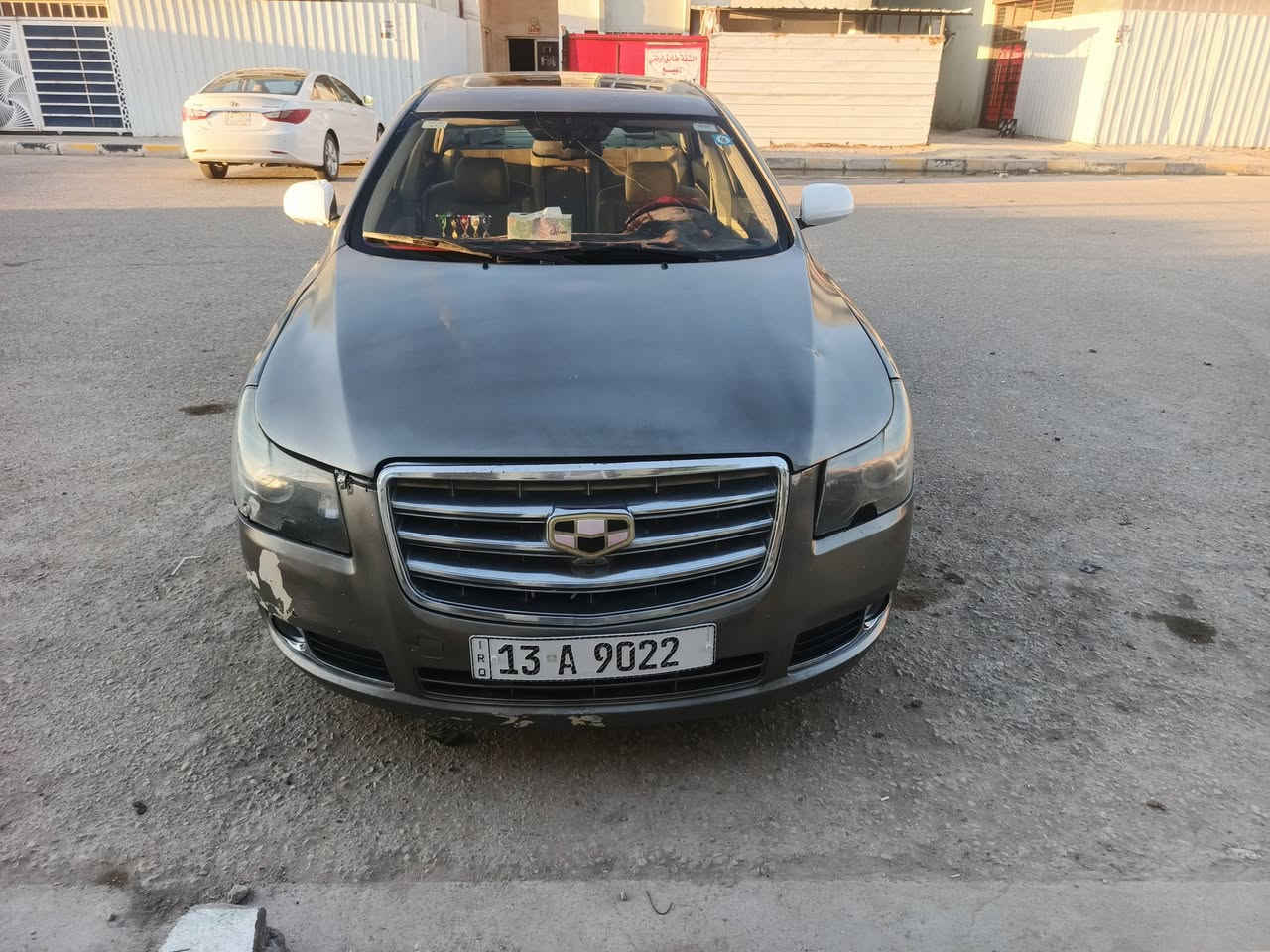 السلام عليكم جيلي امكراند موديل 2012 سياره مصبوغه عام سعر 50 وبها مجال اذا اكو مراوس***********
