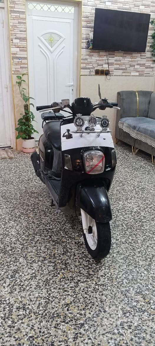 السلام عليكم دراجه بوليس للبيع دراجه كامله مكينه نظيفه سعر 750 وبيها مجال مكان بغداد شارع الجزيره
رقم الهاتف ***********
