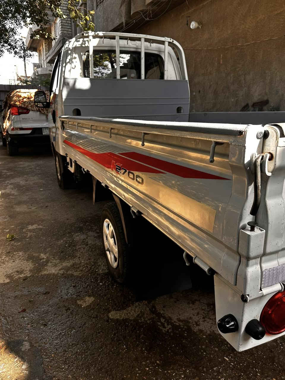 كيه ٢٧٠٠ مديل ٢٠١٦ السياره جديده ميكينه جديده تخم تاير جديد دوشمه جديده بلاديه ممفوله كير اكسن حداديه كله نضيف وجديد خير من الله السياره بغداد مدينت الصدر الحبيبيه 
*********** سنويه لا ٢٠٢٨
