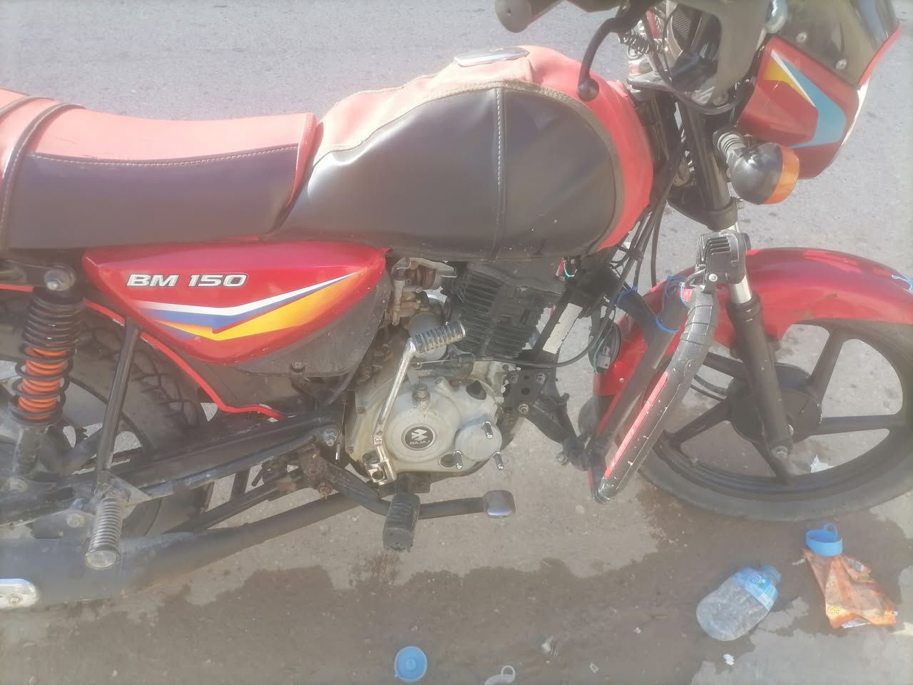 السلام وعليكم ورحمة الله وبركاته دراجه للبيع بوكسر موديل ٢٢ مرقمه كهربايات كامله بكانهة بعقوبه التحرير السعر ١٧٥٠ بيهه مجال رقمي ***********
