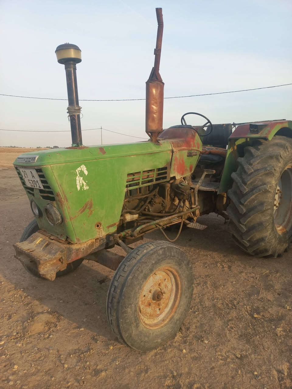 السلام عليكم للببع  مكينه جزائريه موديل 1996 رقم واسط بسمي انكليزي السنويه مجدده لل2031 مكفولة كفاله عامه كير محرك اكسن هودرليك كفاله باور تخم تاير
المكينه ع وظع الشركه 
المكان حله 
السعر اتصل 
***********
*********** واتساب
