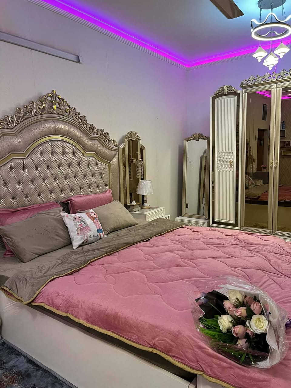 غرفه تركي ضخمه مرتبه 

 عنوان بغداد حي اور قرب علوة زويني
