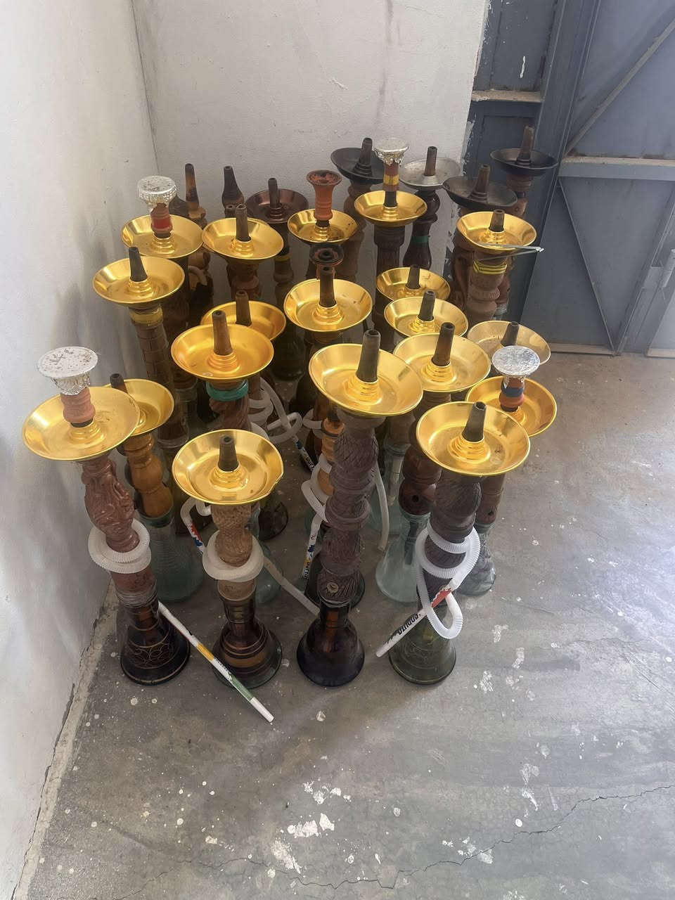 نراكيل للبيع بمختلف الإطعام مع الميز
الاستفسار ***********
العدد 32
