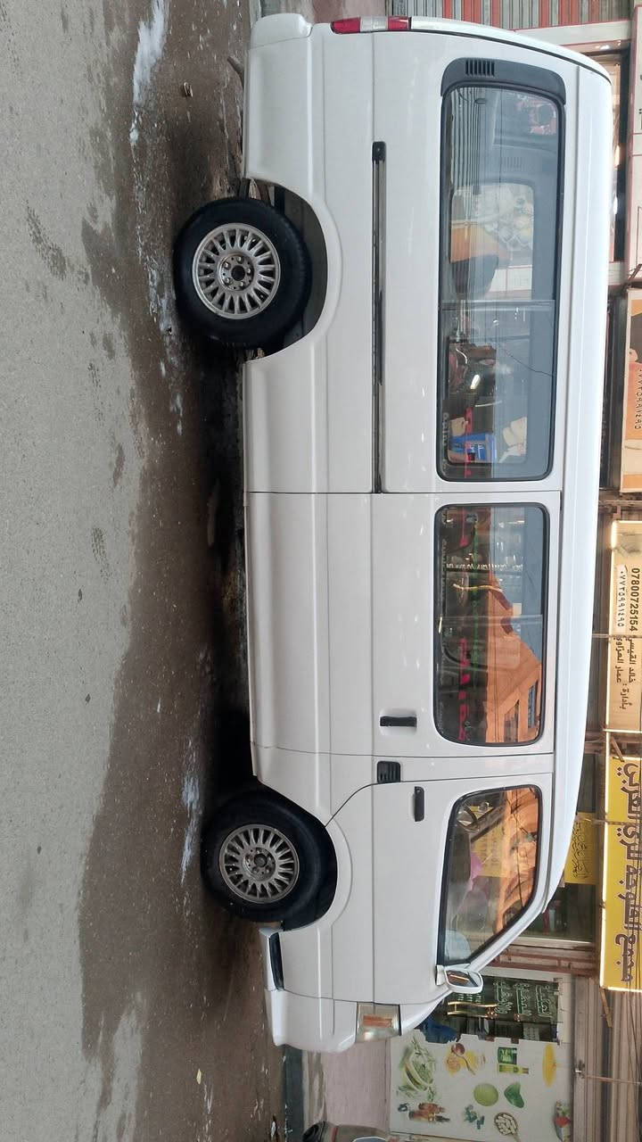 سيارة جاهز مصبوغة عام كهربائيات مكينه بلادي كير وكسن جديد موديل 2009 بس نقص دوشمة 
مصبوغة عام 
سعر على الخاص او تصال 
***********
