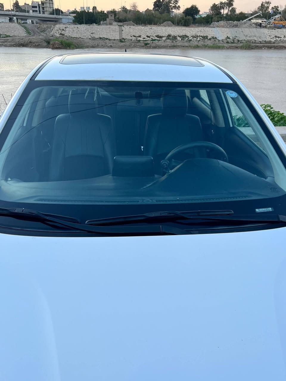 السلام عليكم 
شانجان السفن L7 موديل 2024 للبيع 
تفاصيل فول مواصفات بلاد 
كروز كونترول ( مثبت سرعه ) 
فتحة سلايت 
مانع انحدار 
اشاير بلمري 
حساسات خلفية 
كير دي سي تي دبل الكلج المروغوب 
محرك ١٥٠٠ تنفس طبيعي  
جام كهرباء 
شاشة وكامرة بلادية وتنبيه 
اشاير بلمري 
كير اوتو وعادي تاب ترونك 
السيارة بلضمان لمدة ١٠ سنوات السيارة حرة ممطلوبة وباسمنة وصيانه دوريه كل شهر  زيت وفلاتر بلشركة 
محرك كير كفالة عامة سيارة مبيه نقص برغي متذب عليه ربع ديناااار   مال بيت 
ماشية ٧١  الف 
بيه جاملغ خلفي بارد بسيط كلش 
وبيه جاملغات  امامي مبدليهن مبيه اي حادث قوي ولا واصل لا لشاصي لا لغد لا اي شي مجرد طعجات بس احنه بدلناهن بلاد مال شركة غير ذني مبيه اي نقص السيارة وتريد تحويل وكالة موجودة 
واني مكلف بلنشر رح اخليلكم رقم صاحب السيارة موجود الولد واتساب وموجود ع رقم شوكت متخابروا 
*********** وكل شي مذكور بلمنشور
