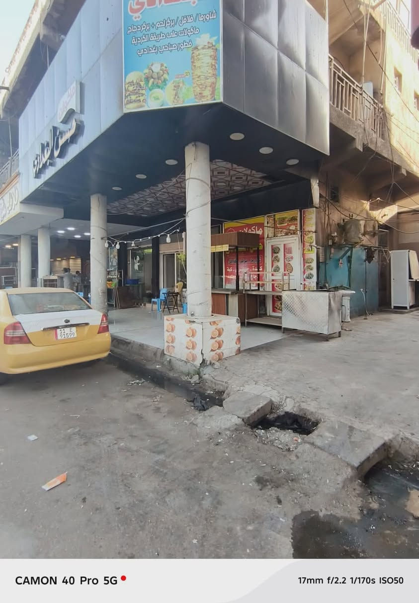 مطعم للبيع
مجاوز بيتزا لاند 
اثنين طباخ براد ثلاجه كراسي ميوزه كامل مكمل 
للاستفسار ***********
