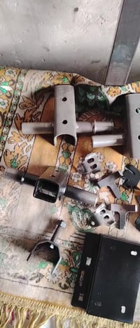 قطع غيار سيارات • للبيع