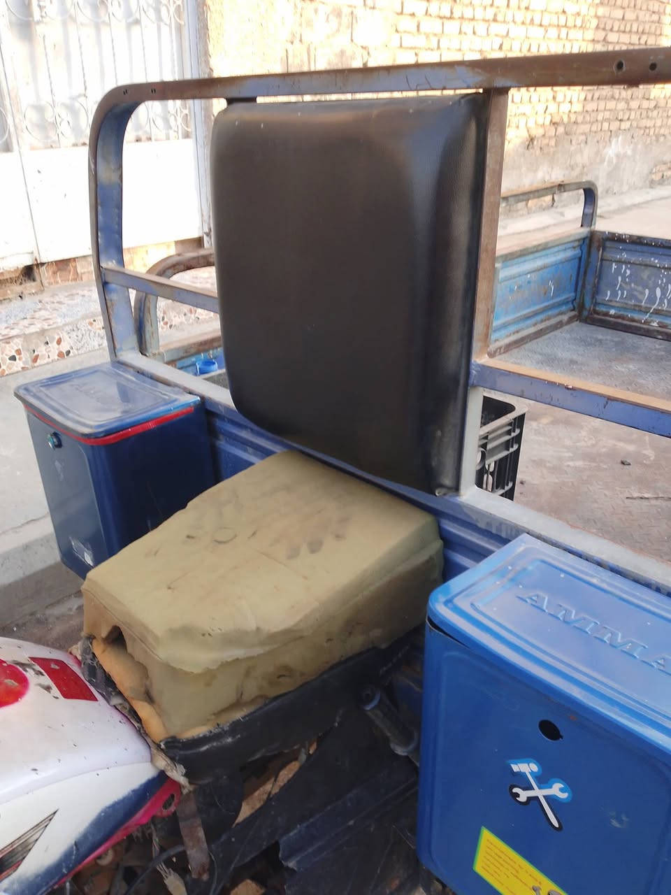 السلام عليكم ستوته موديل 15 رقم واسط الماني السعر900 الف وبيه مجال قليل العنوان واسط قضاء العزيزيه الاتصال ***********
