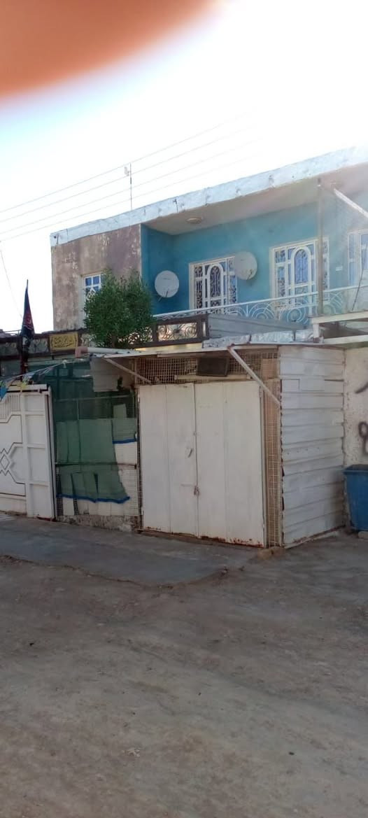 بيت للبيع في حي الرحمه الأول محافظة ميسان طريق الطيب المساحه ١٠٠ مربع طابقين بيت نظيف فول بيه معاملت تطويب بيه سند صادر من فئة عناية الوزاره


**إذا كنت صاحب هذا الإعلان وتريد حذفه لأي سبب، رجاءا أرسل رسالة إلى الدعم الفني**