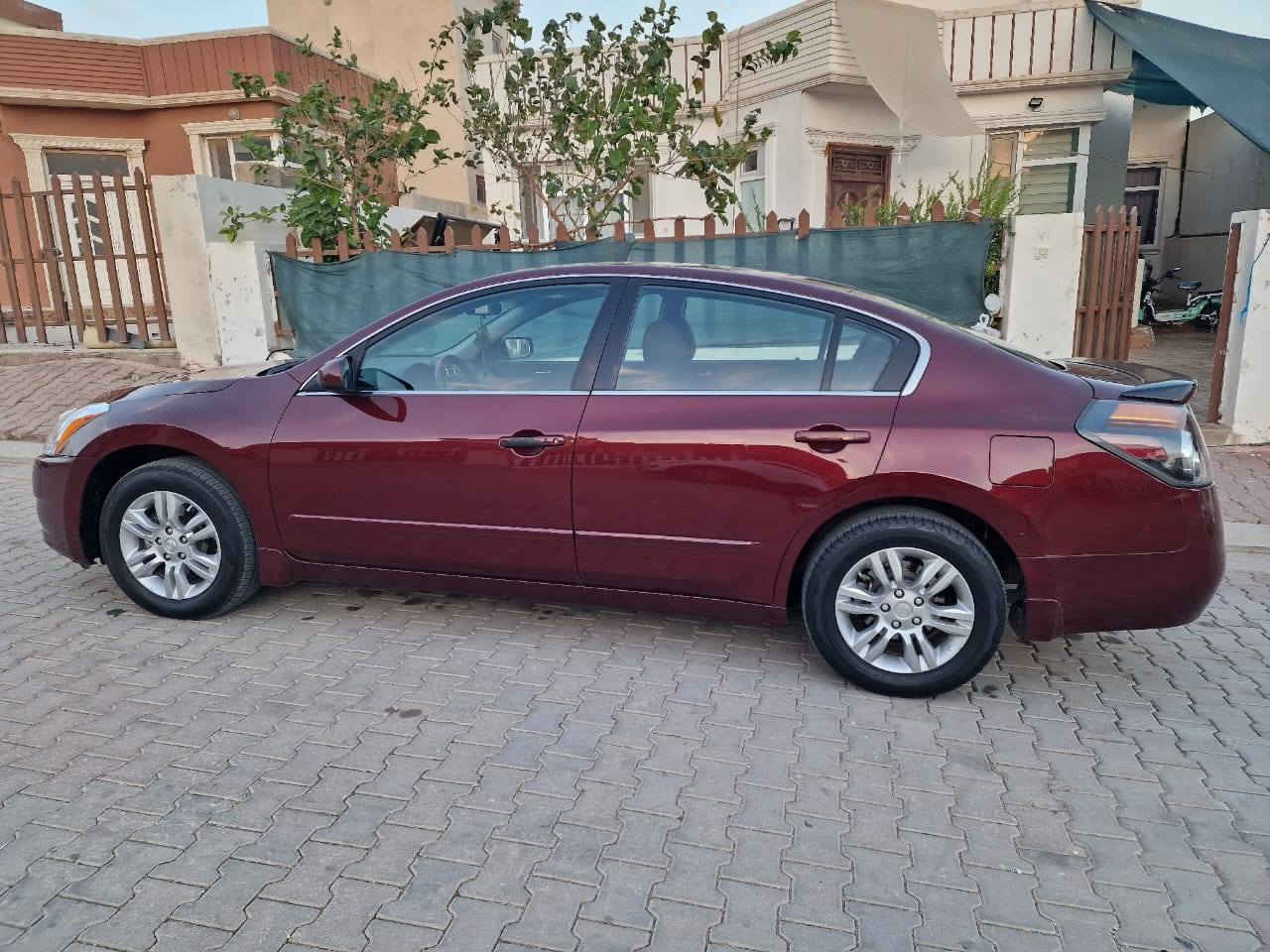 سلام علیکم للبیع فقط بدون مراوس بدون قسط ئالتیما مودیل 2012 امریکی رقم وسنویه جدید تحویل وکاله نفس الیوم صبغ قطعتین ونص محرك وكير بشرط تبريد تتفه بشرط صدر امامي خلفي مضبوط منضومه كامل لايت جديد بيه منضومه غاز يعني بانزين وغاز شاشه وكامره بعد التيما معروف سعره 96وبي مجال ***********
