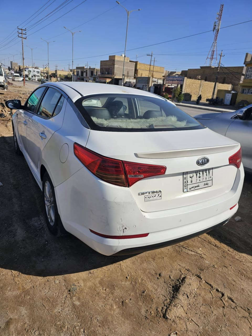 سلام عليكم كيا اوبتيما موديل موديل ٢٠١١مكينه ٢٠٠٠ تحويل مباشر مكانها واسط *********** تصال ع رقم 
سعر ١١٨ وبيها مجال سونار مرفق بالمنشور
