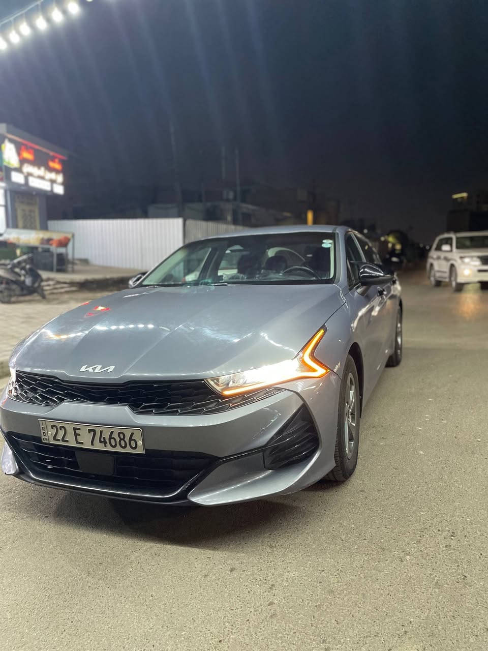 سلام عليكم 

للبيع k5
وارد امريكي 
حادثها جاملغ وشوية من البنيد 
مواصفات 
كامرة 
شاشة 
بصمه 
محرك 1.6 تيربو 
سايد بريك دكمه 
اوتو هولد 
السيارة كير محرك تبريد كلة مكفول 
رقم اربيل بسمي  تحويل ثاني يوم 
مكاني بغداد البلديات شارع الحشد 
للاستفسار ***********
السعر :155 وبيها مجال
