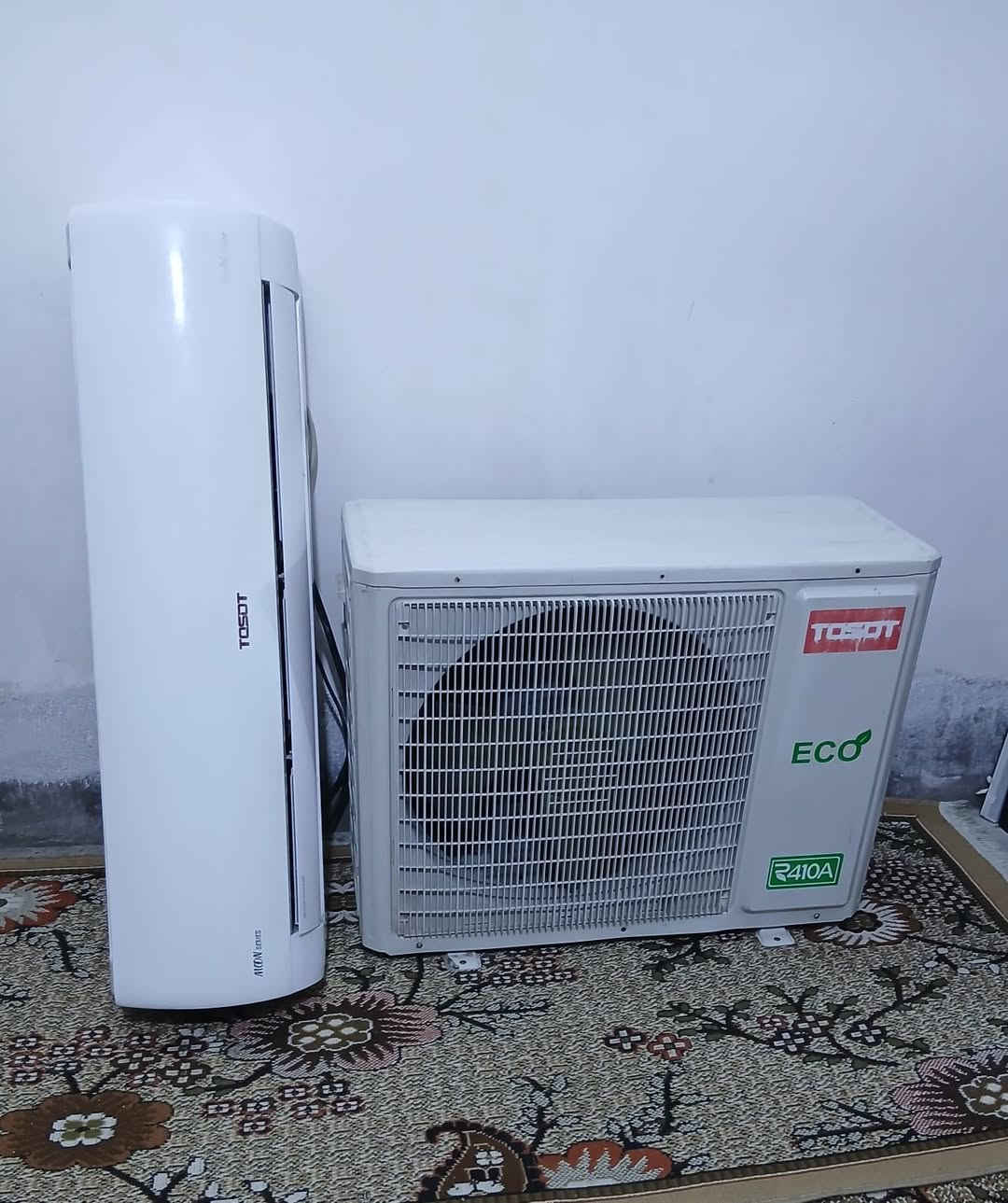 سلام عليكم عندي سبلت 2 طن نوعيه توسوت غاز 410 صدار 2020 شغال فقط نقص غاز كامل ملحقاته فقط تبريد السعر 300 وبي مجال العنوان بغداد مدينه الصدر تصال *********** وبي وتساب
