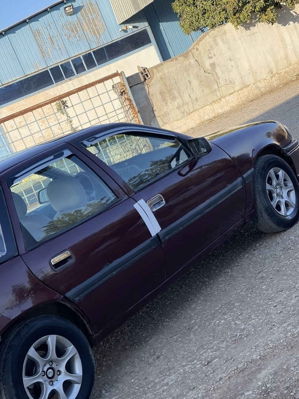 ئۆپڵ ڤیکترا
مۆدێل 1991
مەکینە 18
ئاڕمی پلاستیکی هەولێر
سلاید ٢ جام کارەبا
بێ دەعم و لێدراوی
پێشو دوای زۆر جوان
پاوەر ئیستۆپ گلاج بەشەرت
١ شانی سایەقی پێوەیەتی
موسو بڕاوەی بەشەرت
گێڕو مەکینەی بەشەرت
کارەبای زۆر مەزبوتە
ناو گێچی کامل مەزبوتە 
برێکو گەرمیو هەمو گیانی بەشەرت
بێ تەقەو رەقە شتێکی مەزبوتە
سعریشی ١٨ وەرەقەو مەجالێکی برایانە لە سلێمانیم بۆ زانیاری زیاتر
***********
***********
