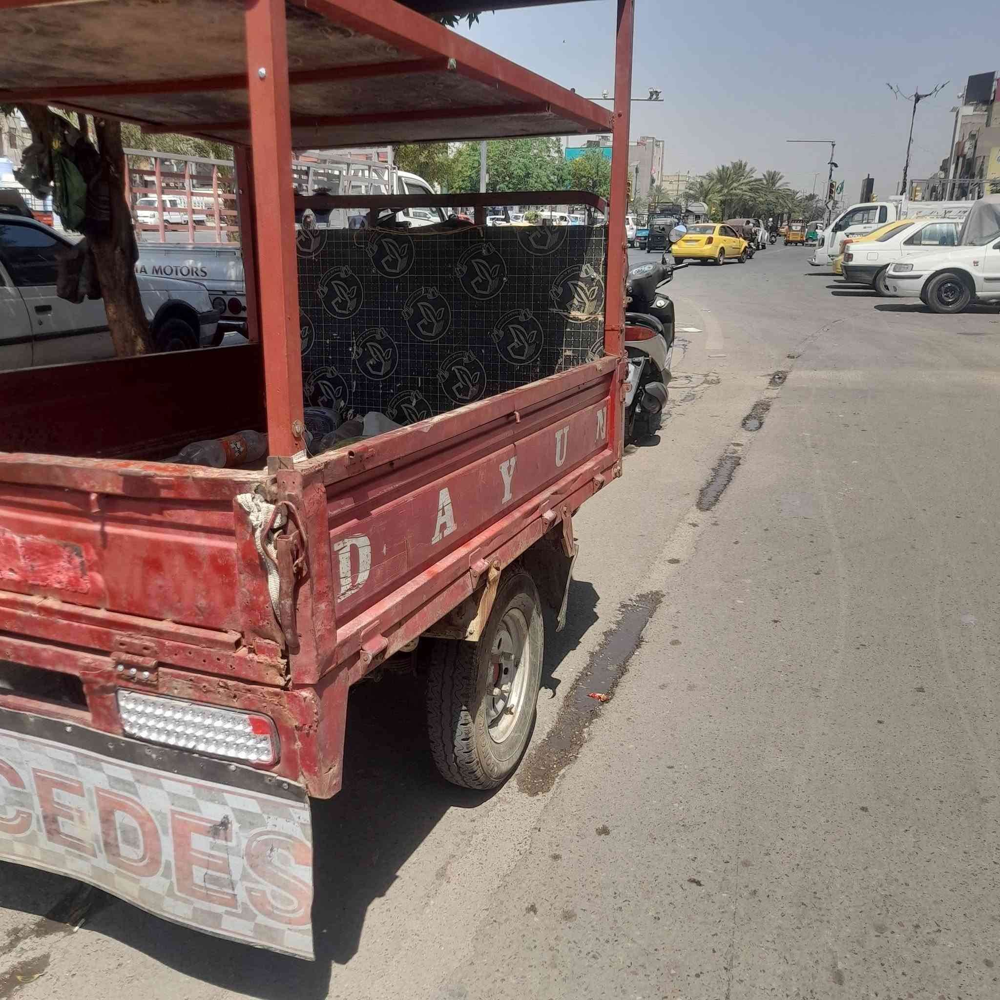 ستوته للبيع موديل 18 أوراق كامله كمرك بيهه ستوته جاهزه العنوان مدينه الصدر
الشراي يتصل  *********** 
السعر قفل 900
