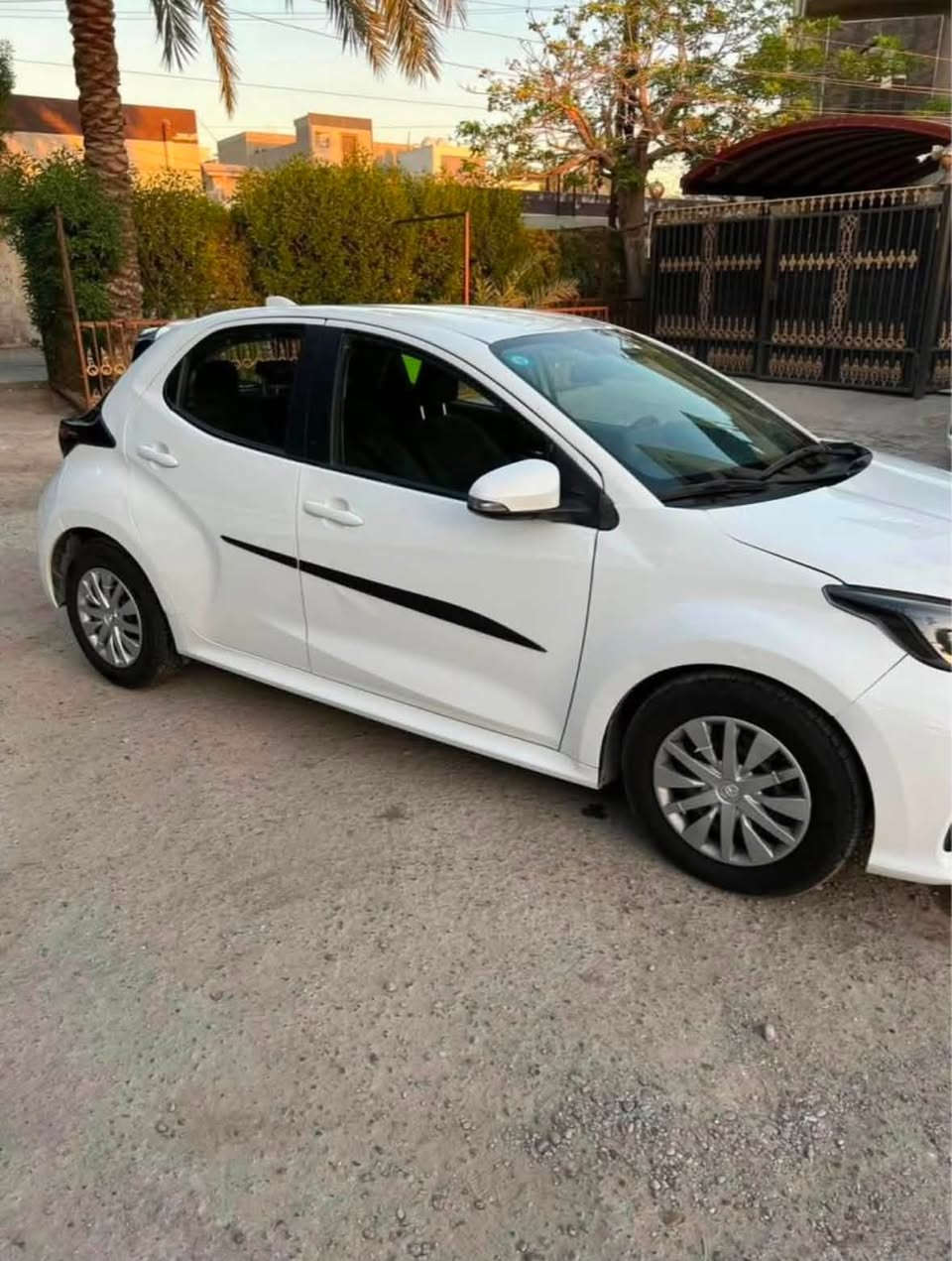 للبيع 🚗🔥
تويوتا يارس هايبرد موديل 2022
✨ وارد / خليجي (حسب المواصفات)
✨ محرك هايبرد اقتصادي جداً 1500cc
✨ صرفية وقود ممتازة
✨ كير أوتوماتيك
✨ هادئة ومريحة ماشية 35 km
✨ نظافة عالية جداً
✨ صبغ جاملغ جهه السايق والجاملغ الخلفي عكس السايق بيه صبغ

✨ جميع الأنظمة تعمل بدون ملاحظات
السيارة جاهزة للفحص في أي مكان ✅
، السعر قابل ( 118) للتفاوض بعد المعاينة.

📞 الاتصال
***********

