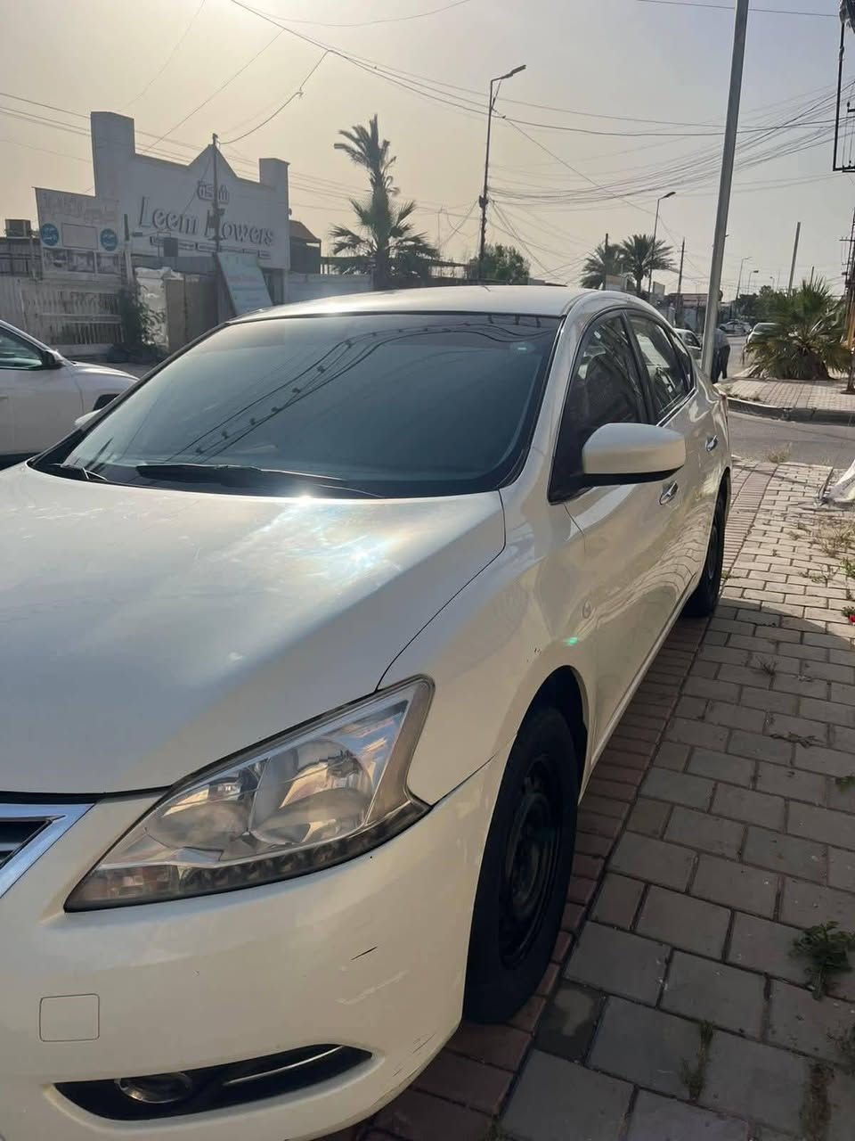 السلام عليكم سيارة نيسان سنترا ياباني خليجي موديل ٢٠١٤ سونار موضح كلشي السعر ٨٩ وبيه مجال عنوان بغداد حي سومر اتصال ***********
