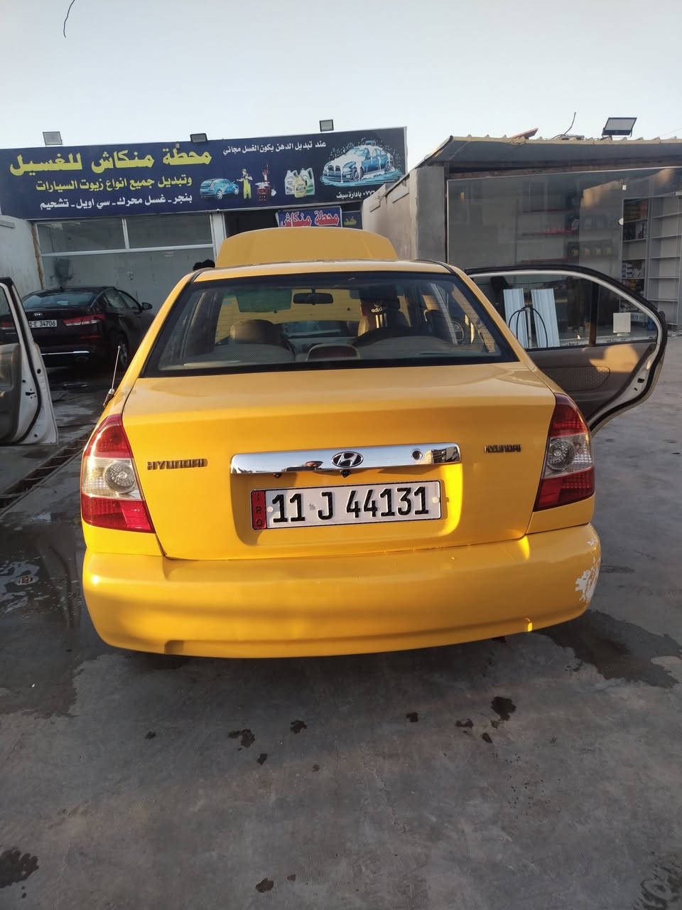 فيرنه 2014 السياره معيوده بيهه طخه بين باب السايق والجاملغ وشويه من حافت لبنيد شي قليل السياره خير من الله تبريد صدر خير من الله مدوشمه السياره احله من لصور السعر 78 وبيهه مجال السياره بسمي مكان السياره رئاسه العبيدي*********** 
الأسيا بس واتساب ***********
