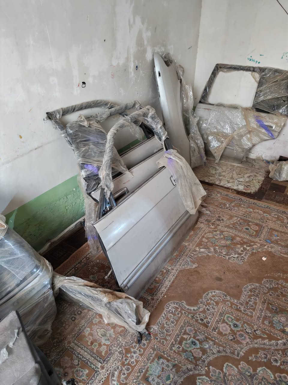 فره ارنب ستيشن اليابان جدد مال حاويه واضحات بالصوره ***********
