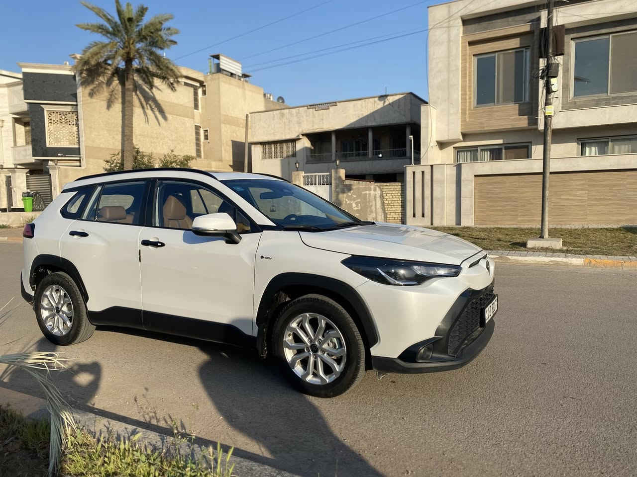 فرونت لاندر موديل2024  ماشيه 11 الف
سياره باسمي تحويل مباشر فول مواصفات 
بيه صندوق صبغ فقط
السعر 25 مليون وربع
***********
