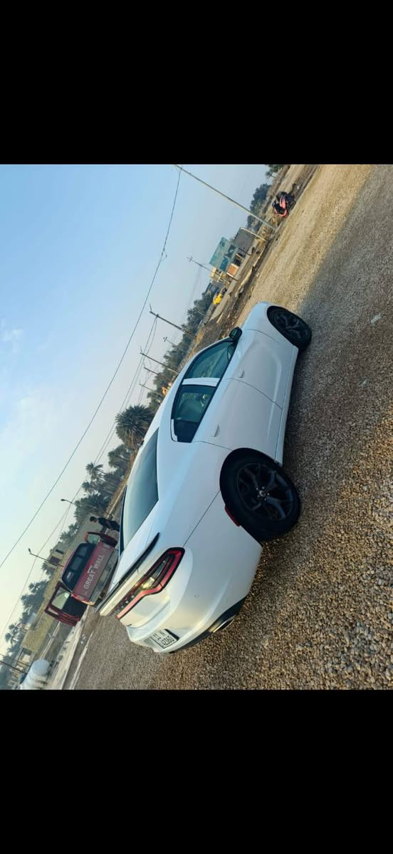 جارجر  SXT
مديل 2019 اصل رقم بغداد بسمي صوره وضرر مالته 
فقط الضربه الي بمريكا سياره جديده ماشيه 120
تخم تاير جديد ادامه كامله سياره مناقصه شي 
مكانهه الديوانيه السعر 205وبيه مجال بيع مستعجل 
الرقم ***********
