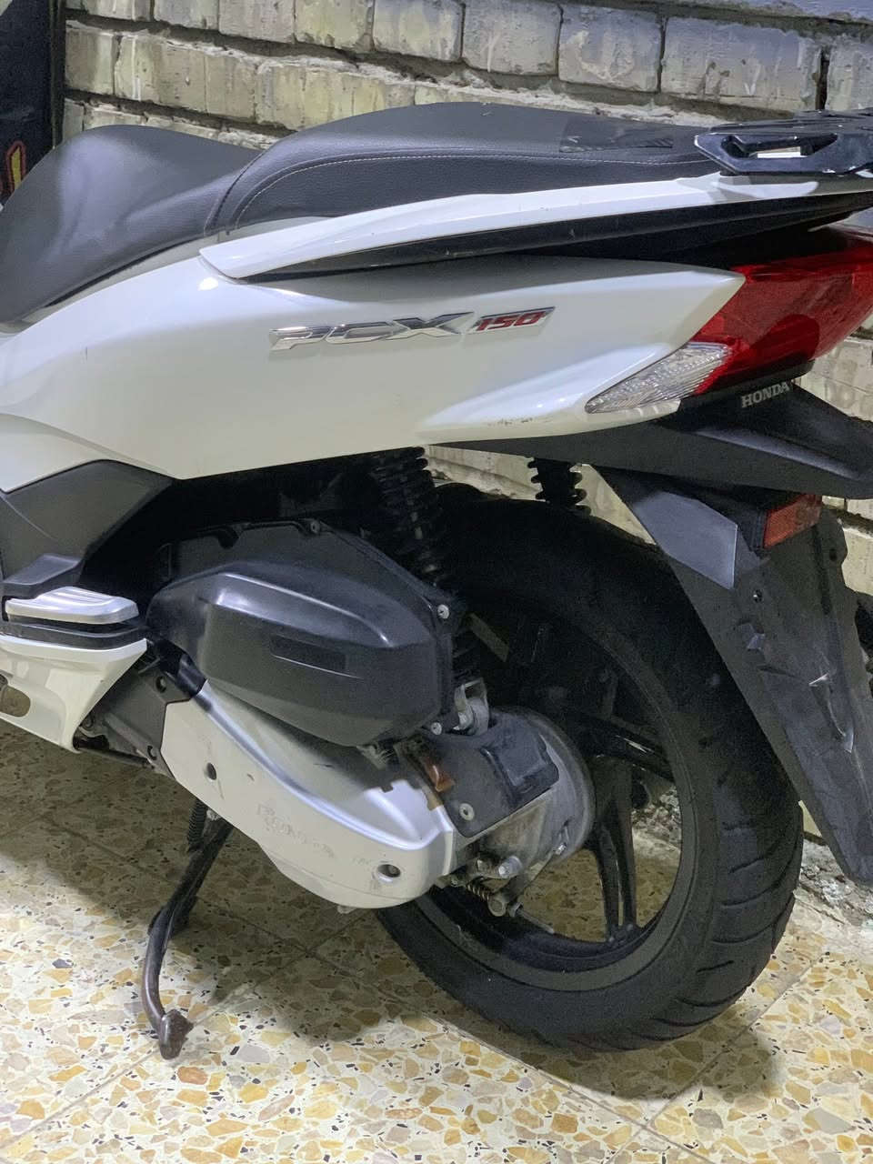 سلام عليكم pcx للبيع جيل ثاني ياباني اصلي 

لـون ابيـض صدفـي 

محرك 150 cc دراجه بحاله الوكاله جديده كلش ماشيه 18 الف جاهزه دراجه كل نقص ما بيها 

جامة طويله 
حساس ستان 
حساس زدحام 
كاسحه اصليه 
دراجه مكفوله كفالة عامة تأخذها ع فحص 
العنوان بغداد لمعرفه سعر اتصل ودلل 0773345574“ شراي اتصل ودلل


**إذا كنت صاحب هذا الإعلان وتريد حذفه لأي سبب، رجاءا أرسل رسالة إلى الدعم الفني**