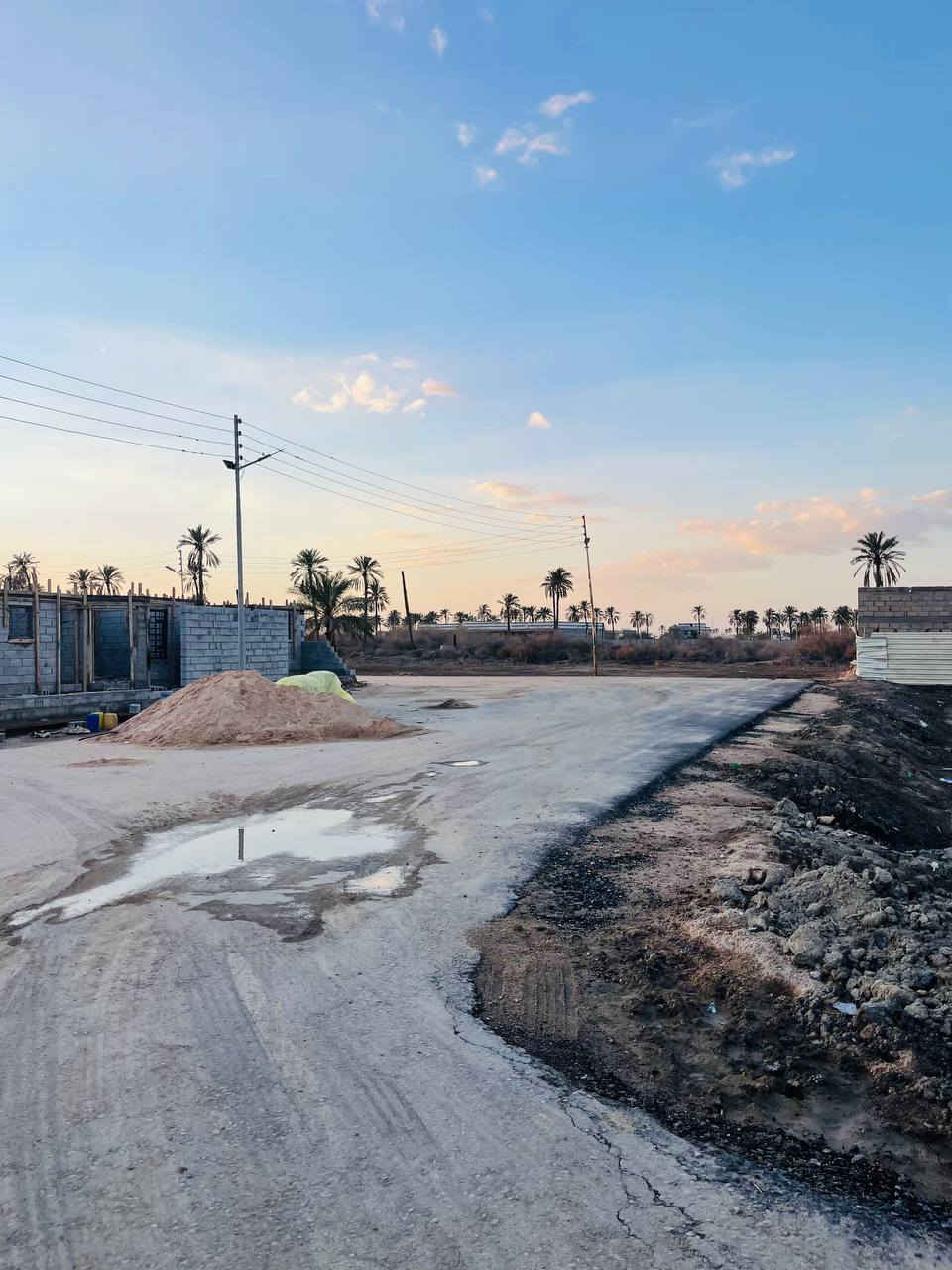 نعلن عن افتتاح ارض جديده في شط العرب الجزيره باب الهوى الرابعه طابو صرف زراعي المالك عراقي
مكاتبه وكاله نسخه من الطابو
 خدمات تبليط ماي كهرباء متوفر جميع المساحات من قطع اراضي 
الى دونم  190مليون قابل للتفاوض
 نص دونم  95 مليون 
ربع دونم  50 مليون 
200م 27 مليون
150م 21 مليون
100م 14 مليون
للأستفسار اكثر ***********
