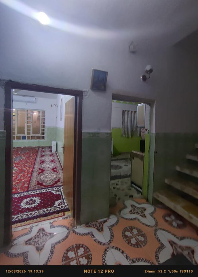 دار للبيع المساحة 200م

اربع غرف صاله مفتوحه 

استقبال مطبخ 

العنوان حي الجوادين خلف متوسطه رشيد عالي الكيلاني قرب صيدليه الشاكرين 

***********
