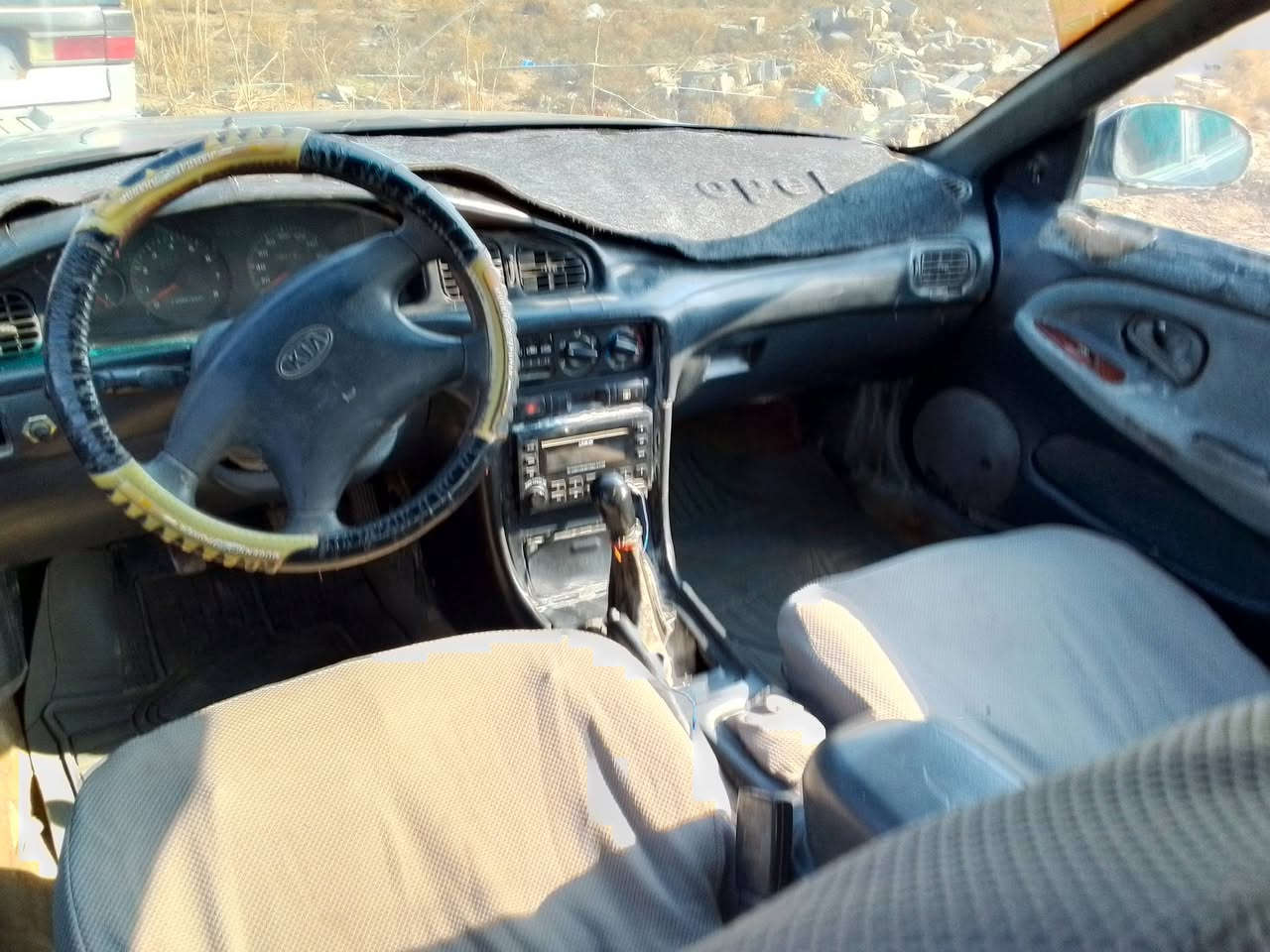 سلام عليكم للبيع سوناتا موديل 97 رقم الانبار الماني تحويل مباشر محرك وكير نضاف تخم تاير نضيف صدر امامي خلفي نضيف وكهرباياته كوله شغاله مسجل سماعت لايتات زنون داخله حلو وخارجه خارجه بلادي بدون صبخ بس بيه جراد ناعمه ونشطه بشارع مكان سياره بغداد ابوغريب اي استفسار علتصال *********** 
مراوس حسب لقناعة لسعر 20
