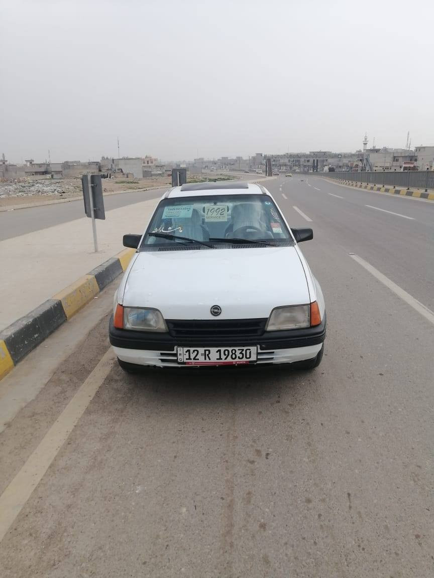 كاديت موديل 91 حجم 16رقم جديد سنويه جديده شرط الوكاله ولتحويل من الشرعي محرك شرط لاصرف ولانفخ كير شرط صبغ مابيها بس دواير ودوسات طخم جديد تواير جدد باتري جديد دبل رون وايرمنيه كلها شغاله تدفيه شغاله كابون بيها السعر 28 وبيها مجال اقصاد مابيع***********/***********
