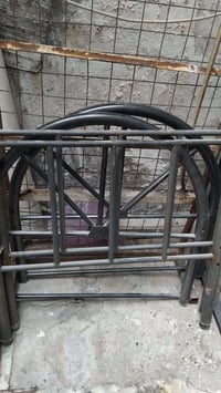 جرابي حديد عدد 2 سعر الوحده 25 الف تصير وحده فوك الثانيه او وحده بصف و...