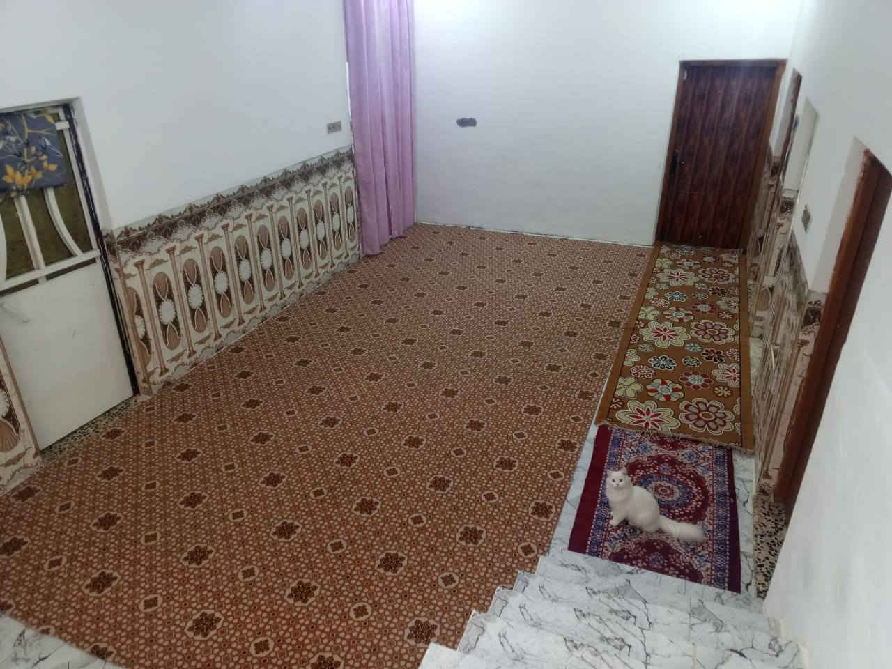 اسلام عليكم بيت للبيع المجر الكبير حي الإخلاص قرب بيت جبار محي مساحه 250يحتوي ع 3غرف نوم وصاله ومطبخ واستقبال  ***********
