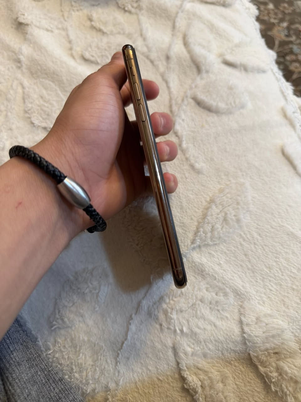 ايفون اكس اس ماكس 512g نسخه الرومانيا اندر نسخه بالايفون لون ذهبي الجهاز بطاريه ١٠٠ مبدله وفيس ايدي يشكل الجهاز كلش نظيف وعابر مرحله النظافه كلشي شغال الجهاز السعر ٢٨٠ وبي مجال بسيط مكاني بغداد العامريه رقم الهاتف ***********
