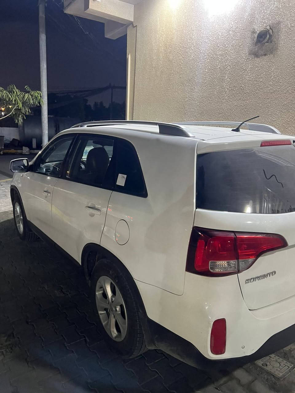 سورنتو 2015 كفالة عامه ماشيه 160 تحويل بنفس اليوم
4 سلندر ،سعرها 175 قفل تواصلو وياي ع هذا رقم ***********
