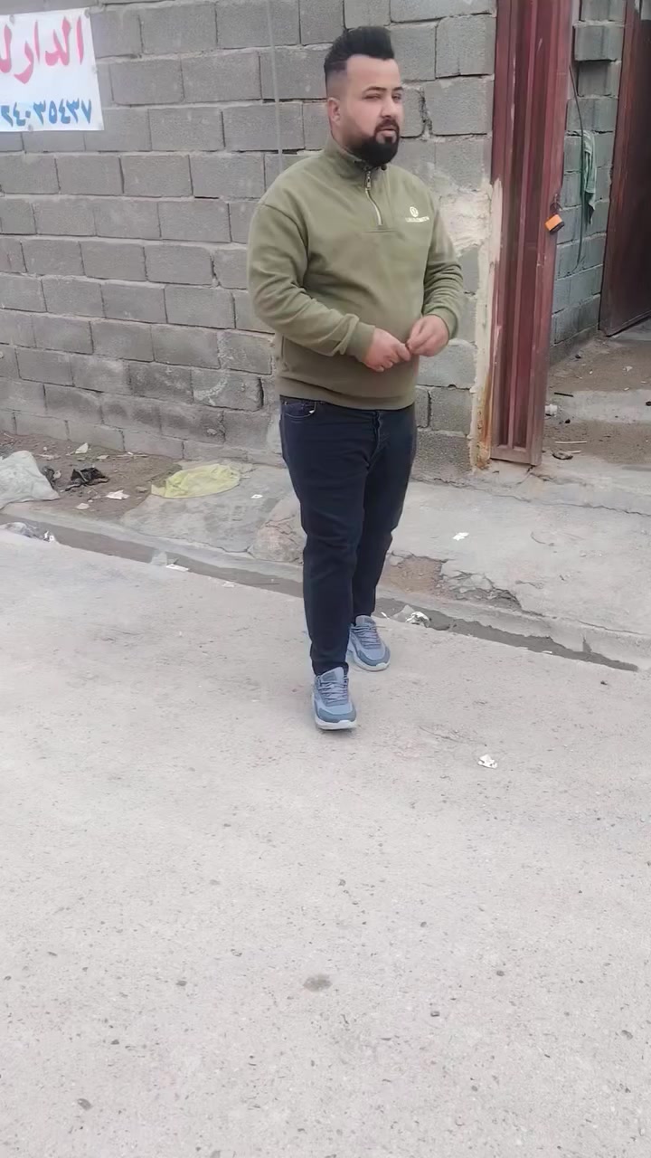 سلام عليكم بيت لبيع مساحه م 50متر تفاصيل داخل الفيدو مراجعت مكتب لامير للعقار ***********
