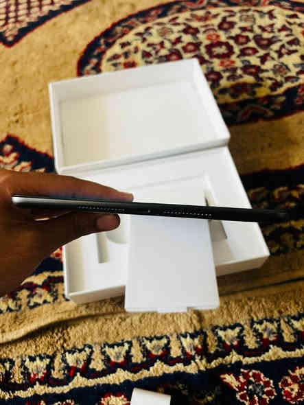 ايباد 9 ذاكره 64 بطاريه 94
جهاز مكفول وبعده داخل الضمان ينتهي بشهر الواحد 
سعره 300 وبيه مجال مع كامل ملحقاته 
*********** متواجد فيس وعلى الخط عنواني ذي قار الناصريه
