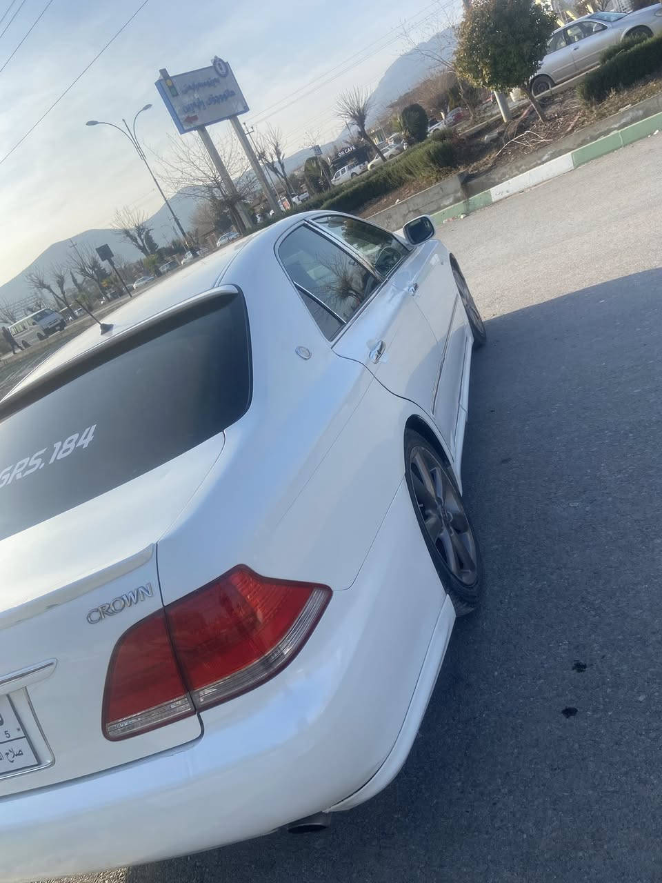 سلاو هاوريان شاهينه براوه موديل ٢٠٠٥ شتيكي زور جوان و خاوينه سقفي شوشه يه هه يكه لي زور جوان و خاوينه مه كينه ١٨٢ كير و مه كينه به شه رت تابلي شتيكي. خاوين و جوانه بو سعر تيل بكه 
شوين رانيه
***********
