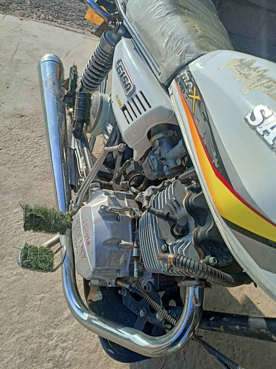 السلام علیکم موطورللبيع کلو شغال مودیل2022
نشاط فول محرك نضيف السعر550: ***********
