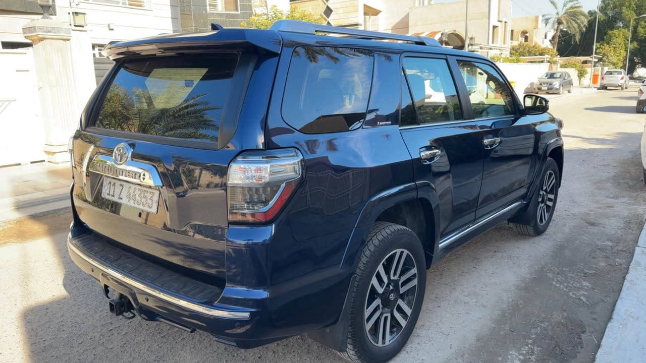 تويوتا فورنر ليمتد 
2023
ماشية 16
فول 1/1
فورويل
7 راكب
ضرر جاملغ وبنيد
ايرباك طاك
تصليح درجة اولى 
السعر 31000$

***********
*********** بغداد, العراق
