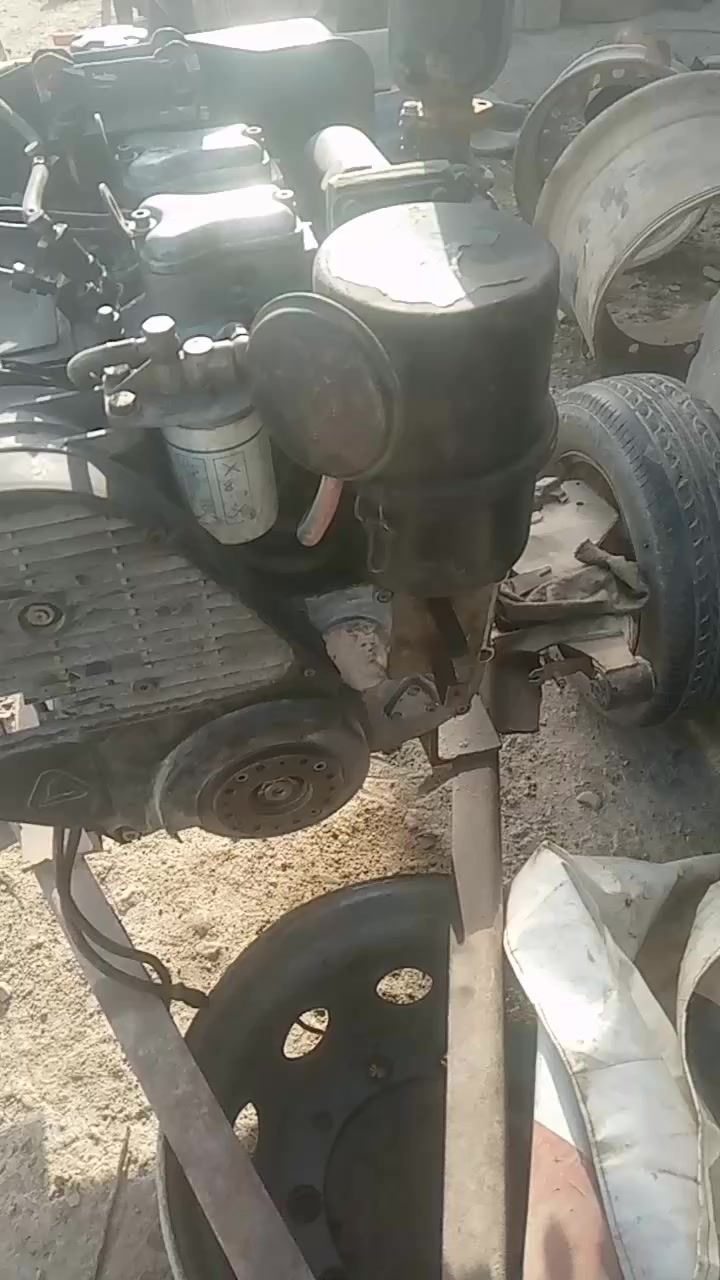 محرك تونسي مابيه اي شي  هم موجود ***********
